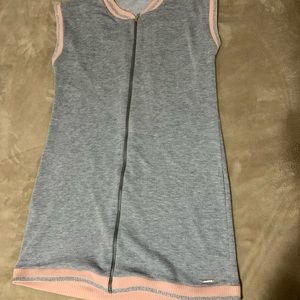 Gray dress with pink details size Large